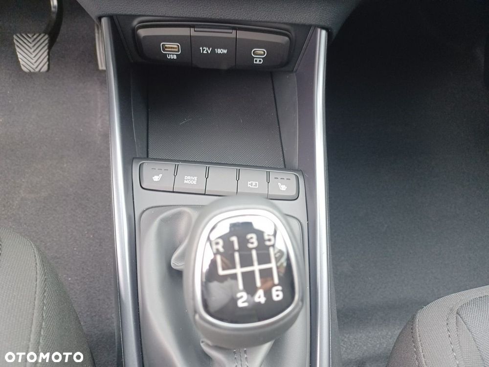 Hyundai i20 - 18