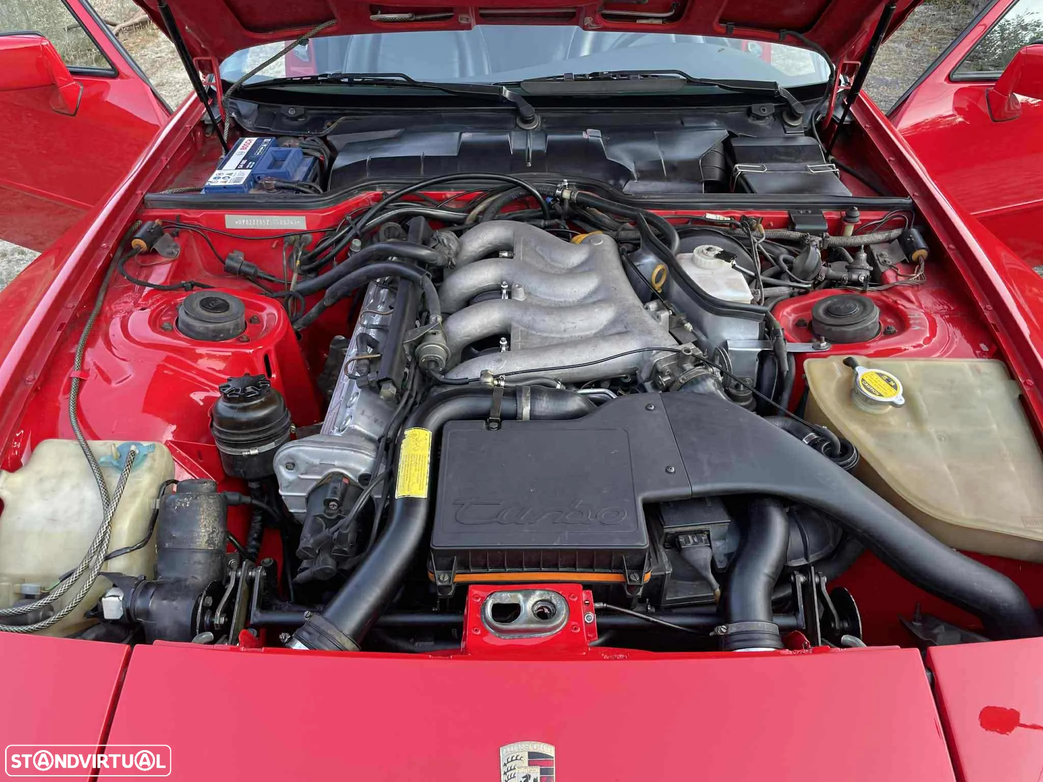 Porsche 944 Turbo - 25