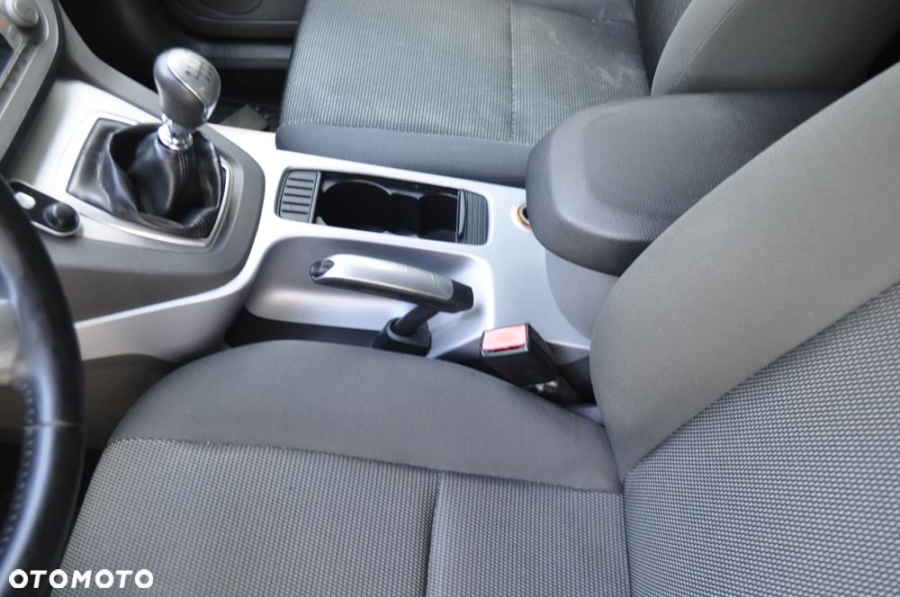Ford Kuga 2.0 TDCi Trend - 14