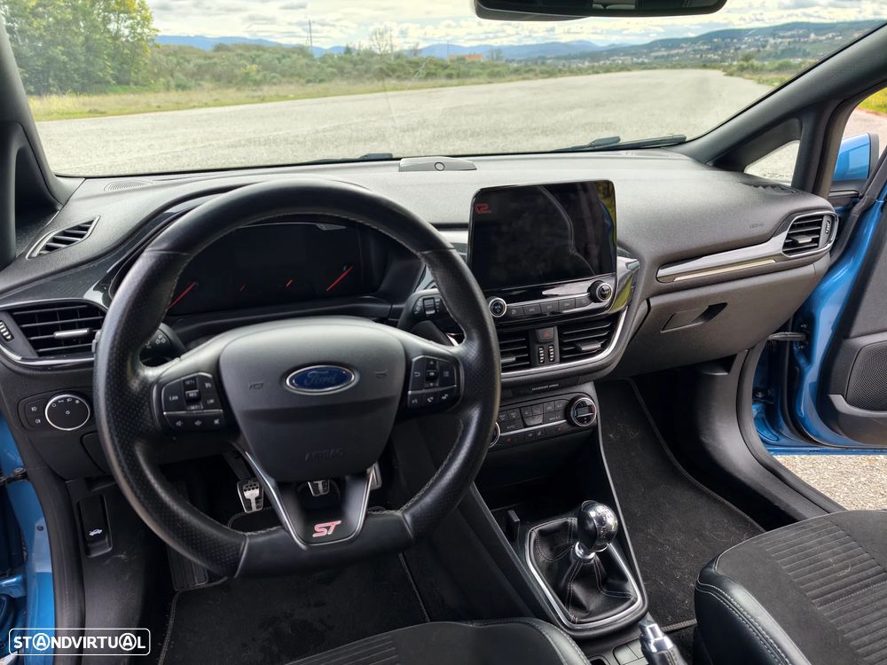 Ford Fiesta 1.5 EcoBoost ST - 11