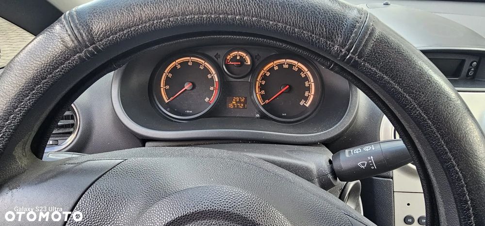 Opel Corsa 1.2 16V Cosmo - 9