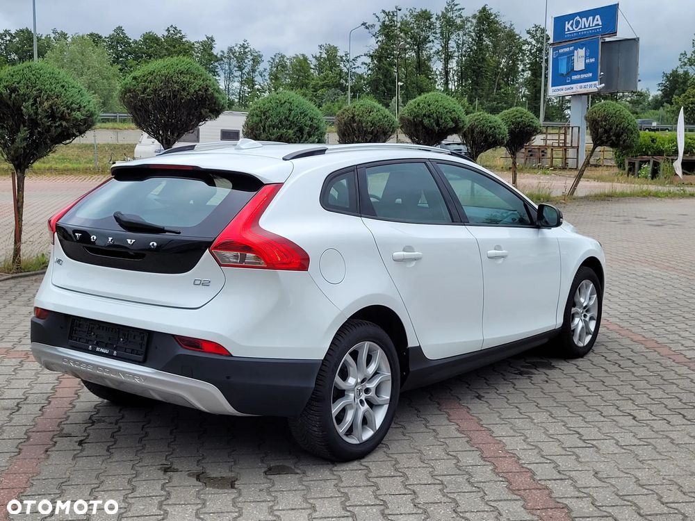 Volvo V40 Cross Country D2 Momentum - 5