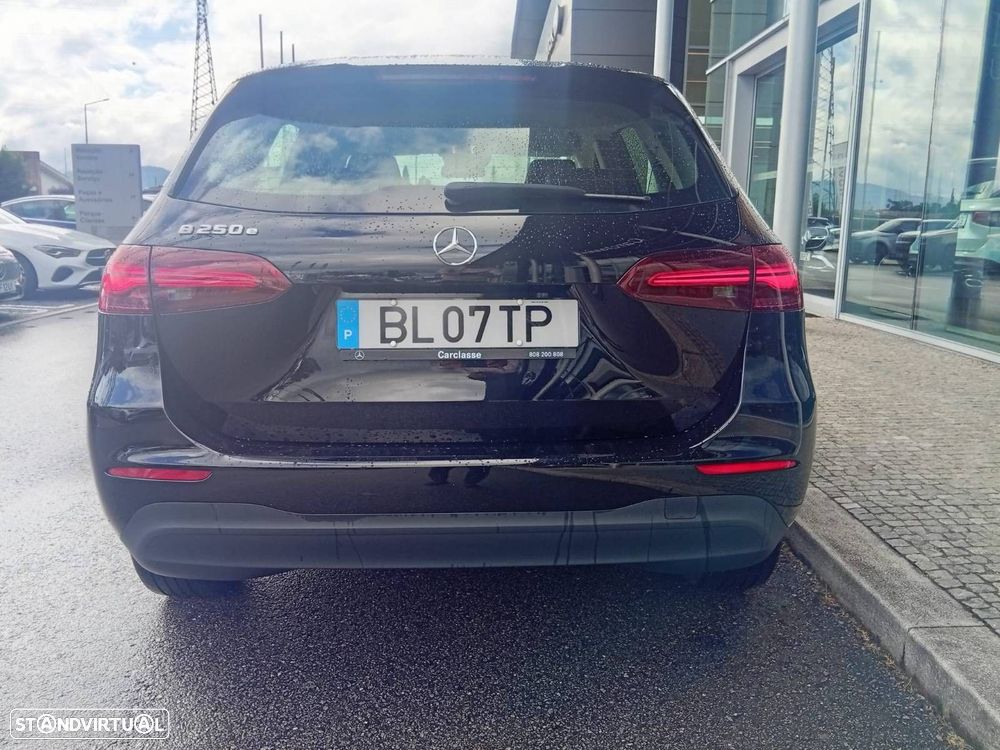 Mercedes-Benz B 250 e - 6