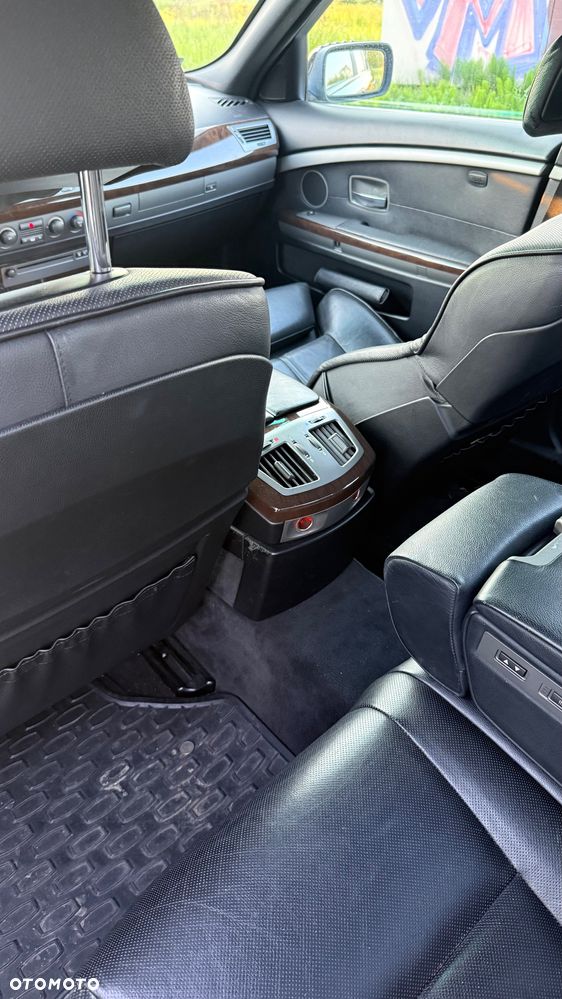 BMW Seria 7 - 19