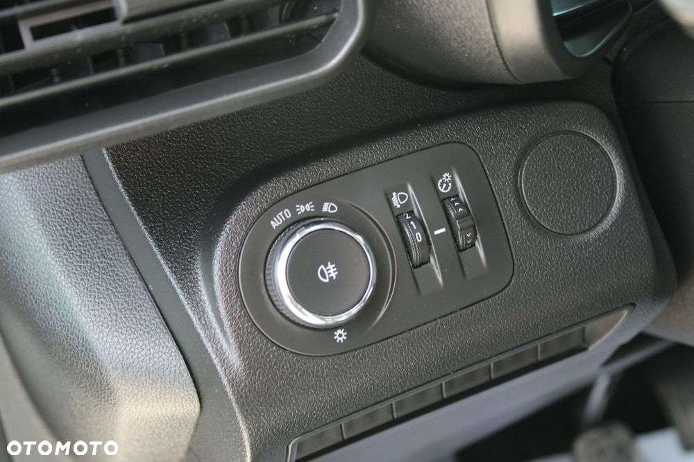 Opel Combo - 16