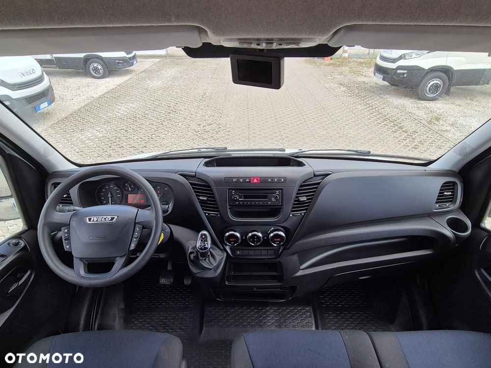 Iveco Daily 35S16 Hi-Matic L4H2, Brygadówka 7 osób, MAXI blaszak, HAK 3.5T, klimatyzacja - 17