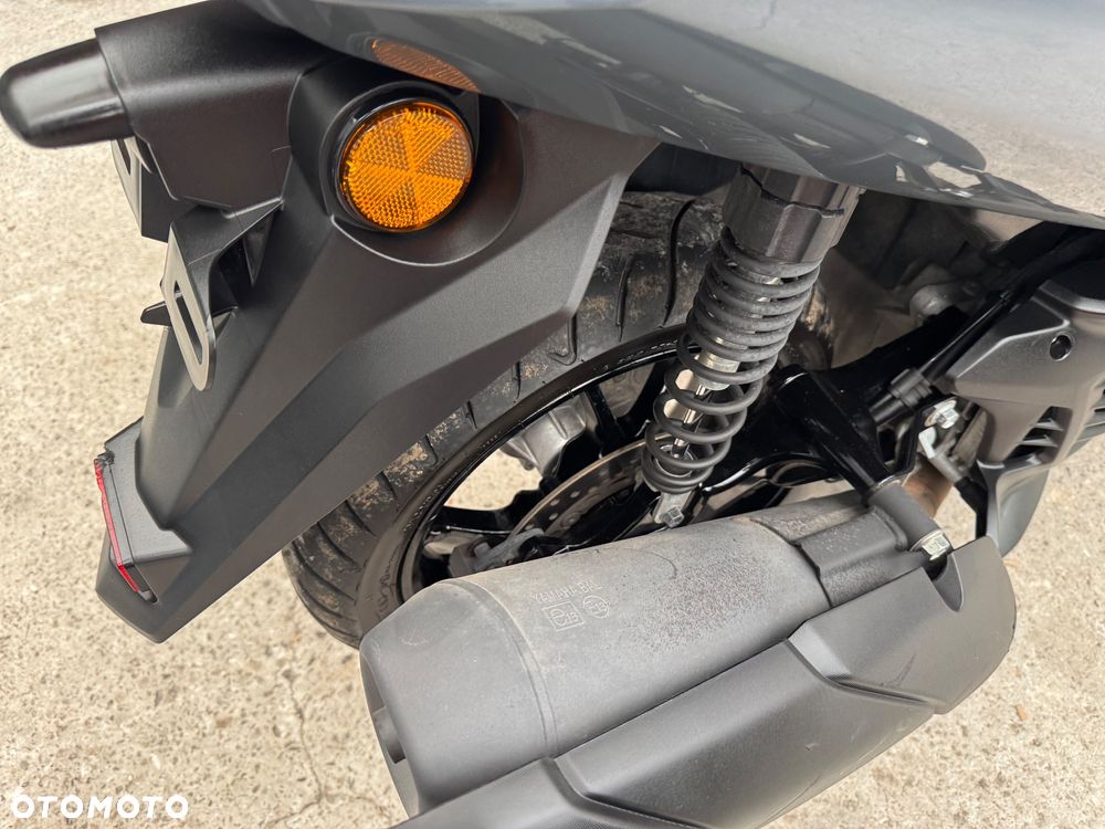 Yamaha NMAX - 20