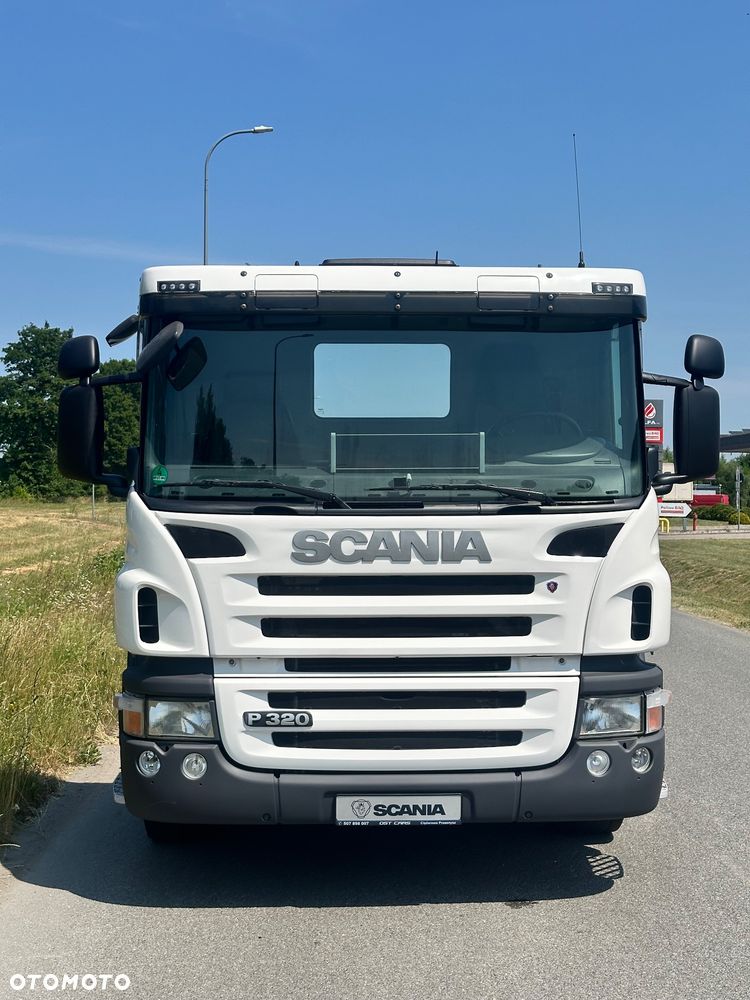 Scania P320 6x2 cala na Poduszce Dzienna Rama Beczka Laweta - 11