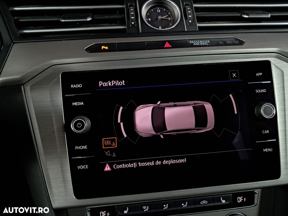 Volkswagen Passat - 19