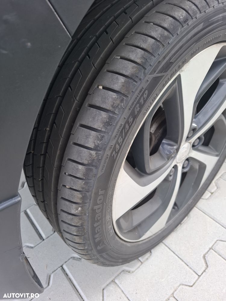 Hyundai Tucson 2.0 CRDI 4WD 6AT Luxury+ - 18
