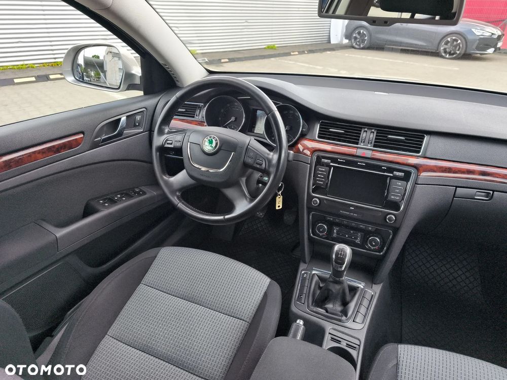 Skoda Superb 1.8 TSI Ambition - 10