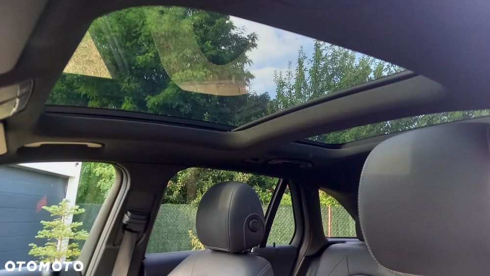 Mercedes-Benz GLC - 31