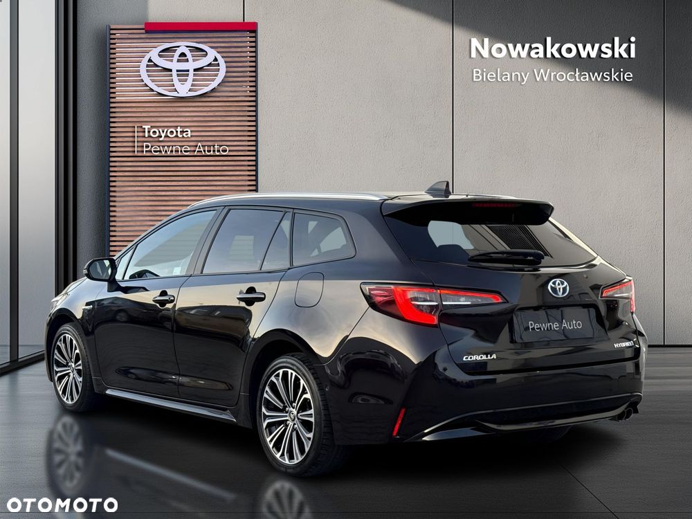 Toyota Corolla 2.0 Hybrid Comfort - 4