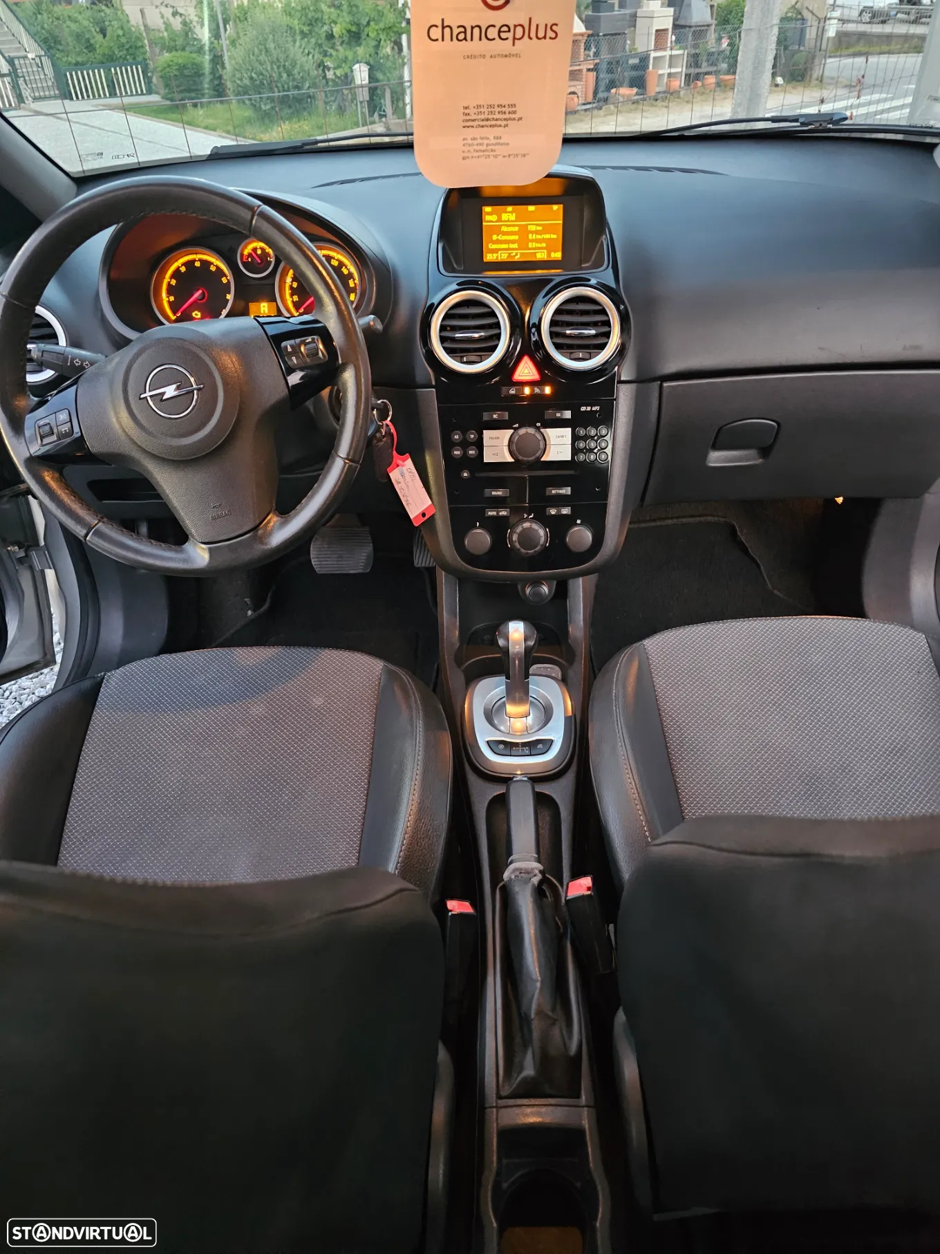 Opel Corsa 1.2 Twin Silver Plus 16 Easytronic - 8