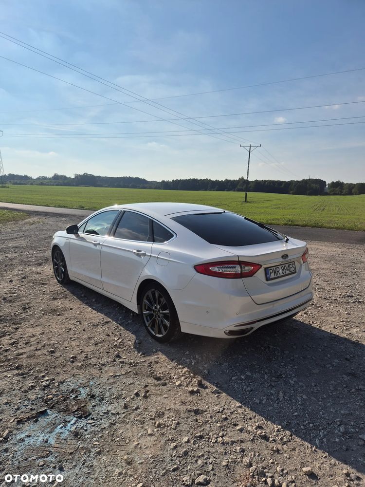 Ford Mondeo 2.0 EcoBoost STart-Stopp Autom Vignale - 2
