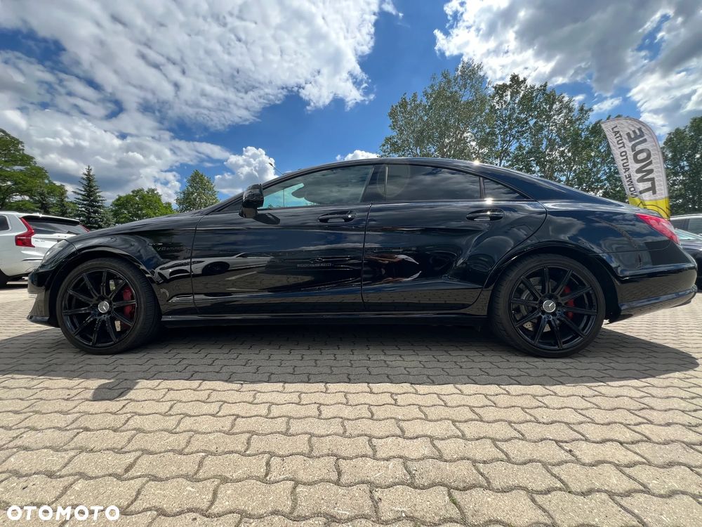 Mercedes-Benz CLS - 6