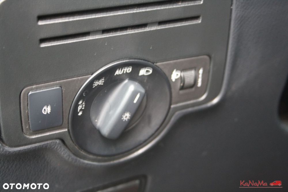 Mercedes-Benz VITO - 14