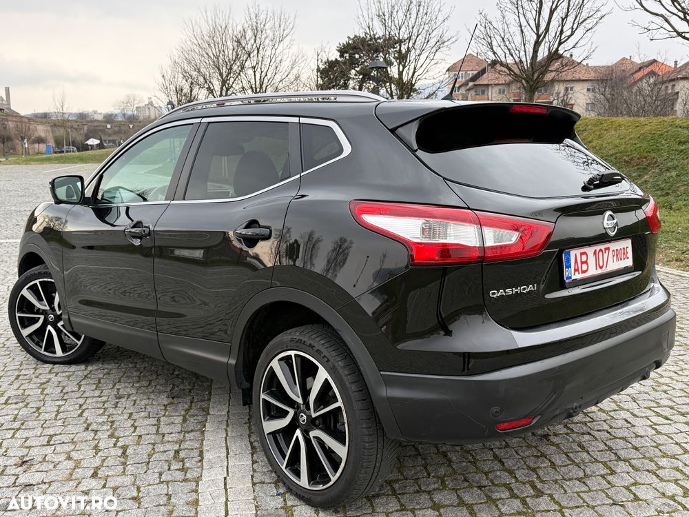Nissan Qashqai 1.6 DCI ALL-MODE 4x4i TEKNA+ - 3