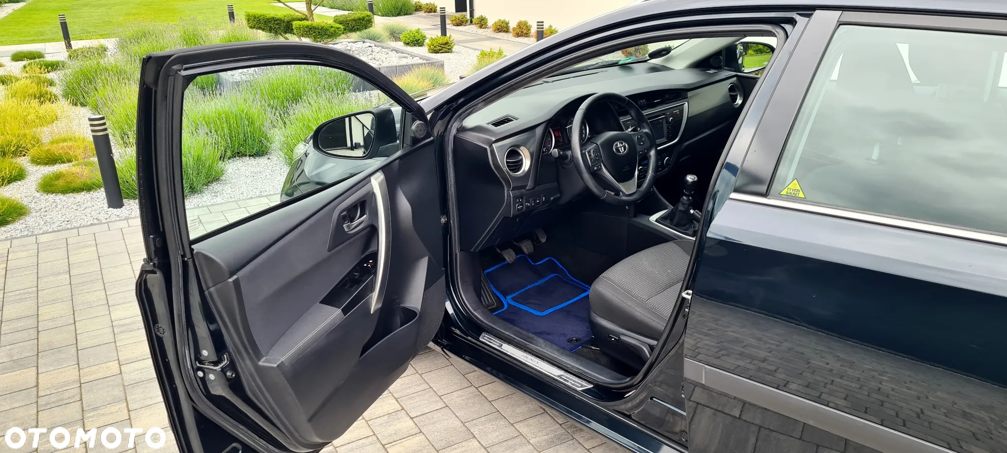 Toyota Auris 1.6 Premium - 20