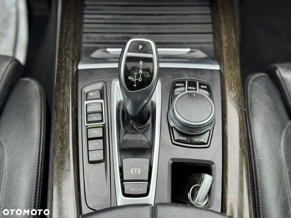 BMW X5 xDrive35i - 15