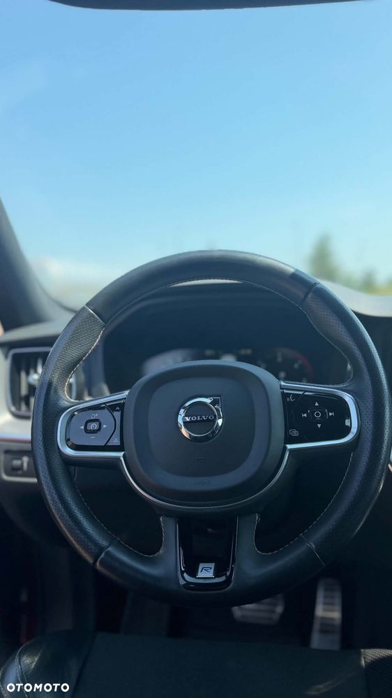 Volvo XC 60 D4 SCR AWD R-Design - 23