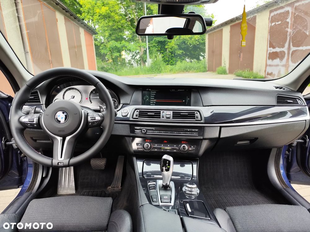 BMW Seria 5 520d xDrive - 3