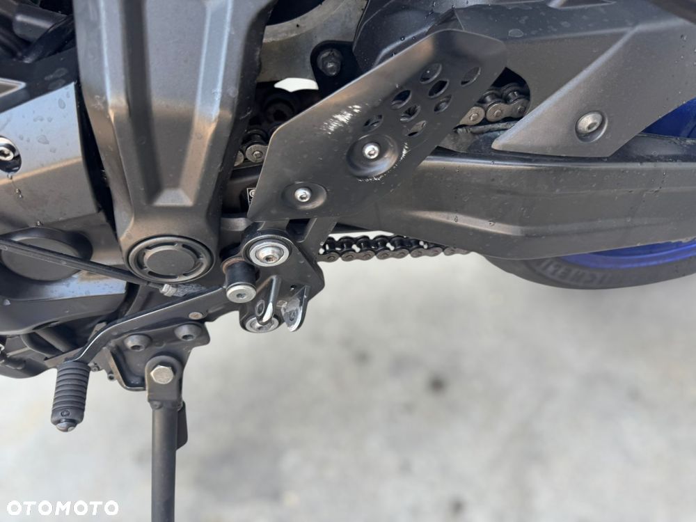 Yamaha MT - 27