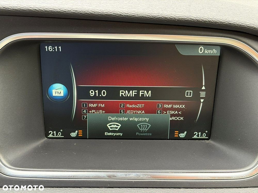 Volvo V40 D2 Momentum - 22