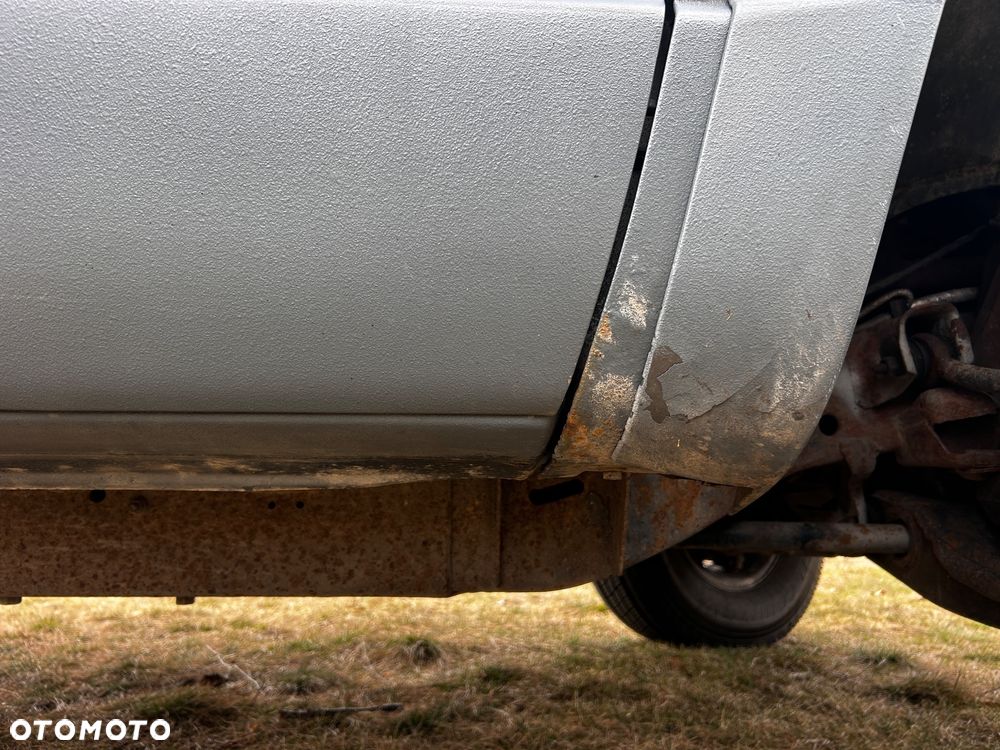 Chevrolet Suburban - 23