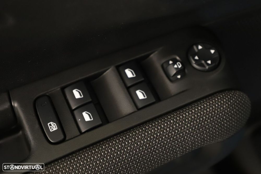 Citroën C3 Aircross 1.2 PureTech Shine - 18