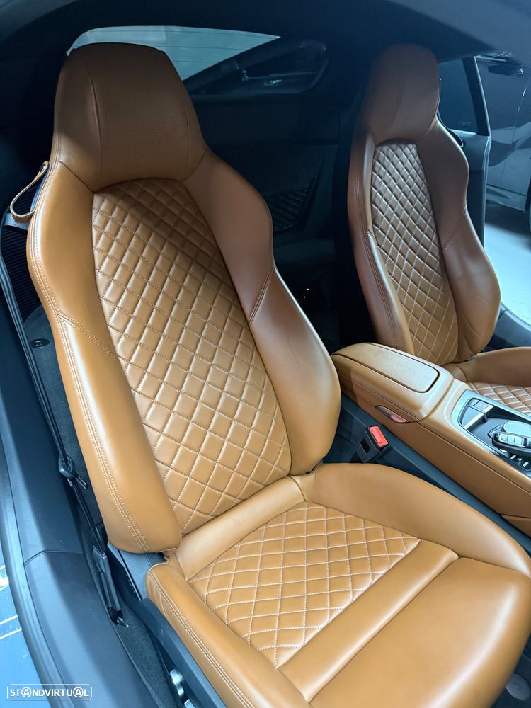 Audi R8 Coupé V10 5.2 FSI quattro S tronic - 6