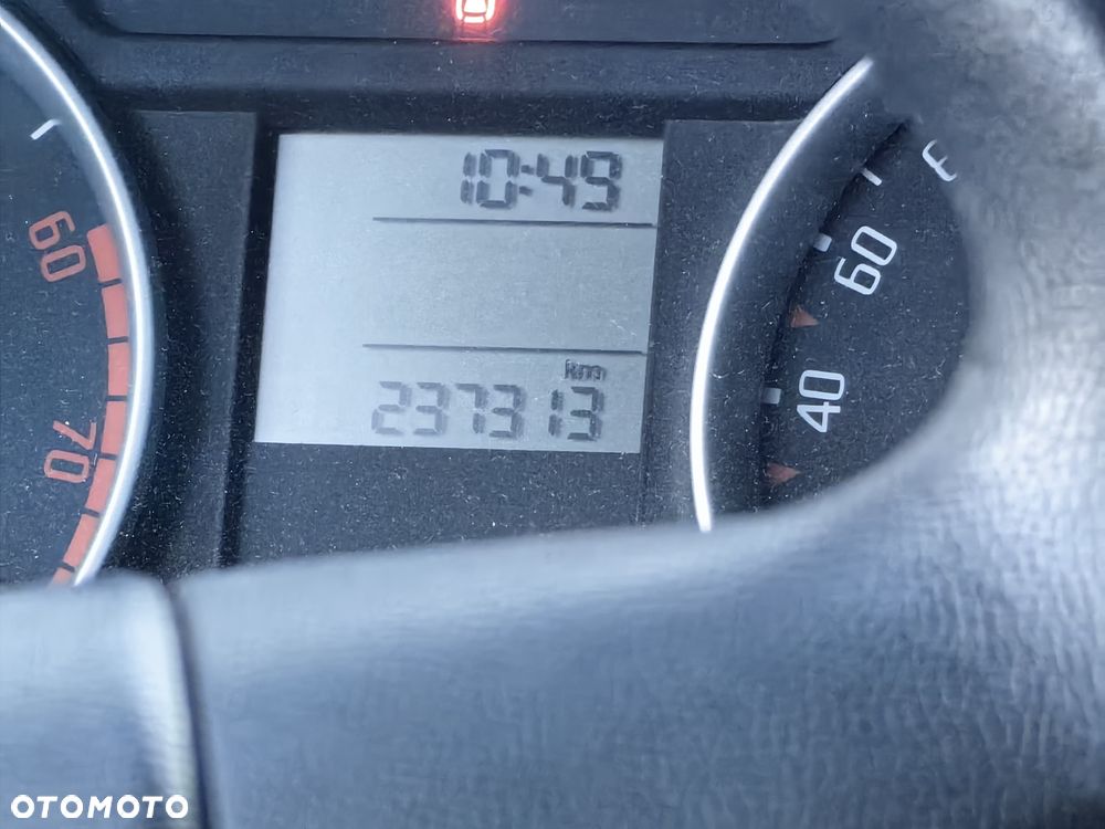 Skoda Fabia 1.4 16V Ambiente - 17