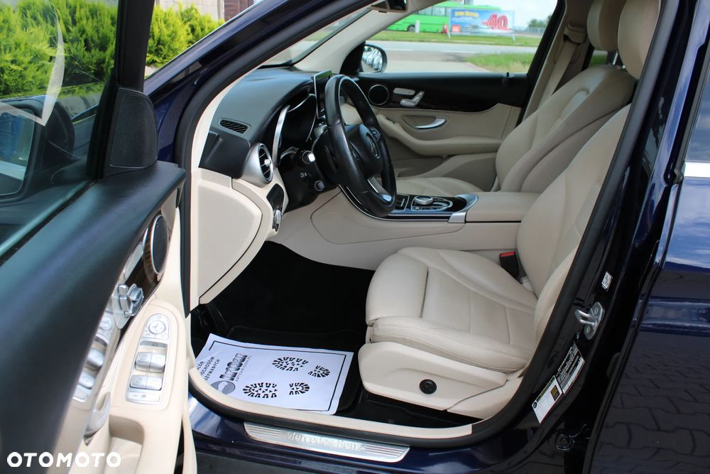 Mercedes-Benz GLC 300 4Matic 9G-TRONIC - 19
