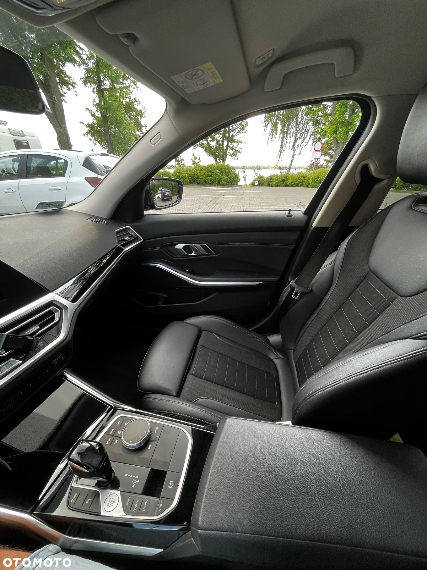 BMW Seria 3 318d Sport Line Shadow - 14