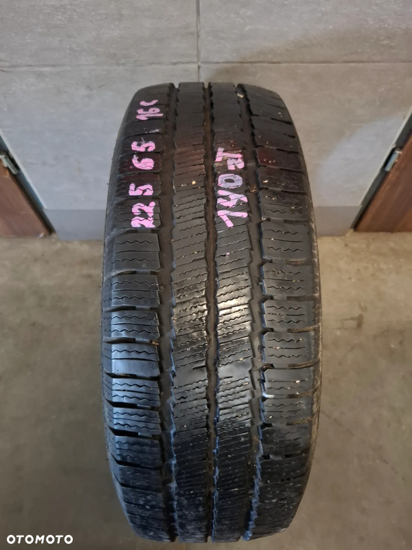 Opona wielosezon Radial MAXmiler 225/65R16C bieżnik opony 7mm