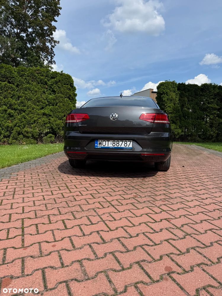 Volkswagen Passat 2.0 TDI BMT Comfortline - 8