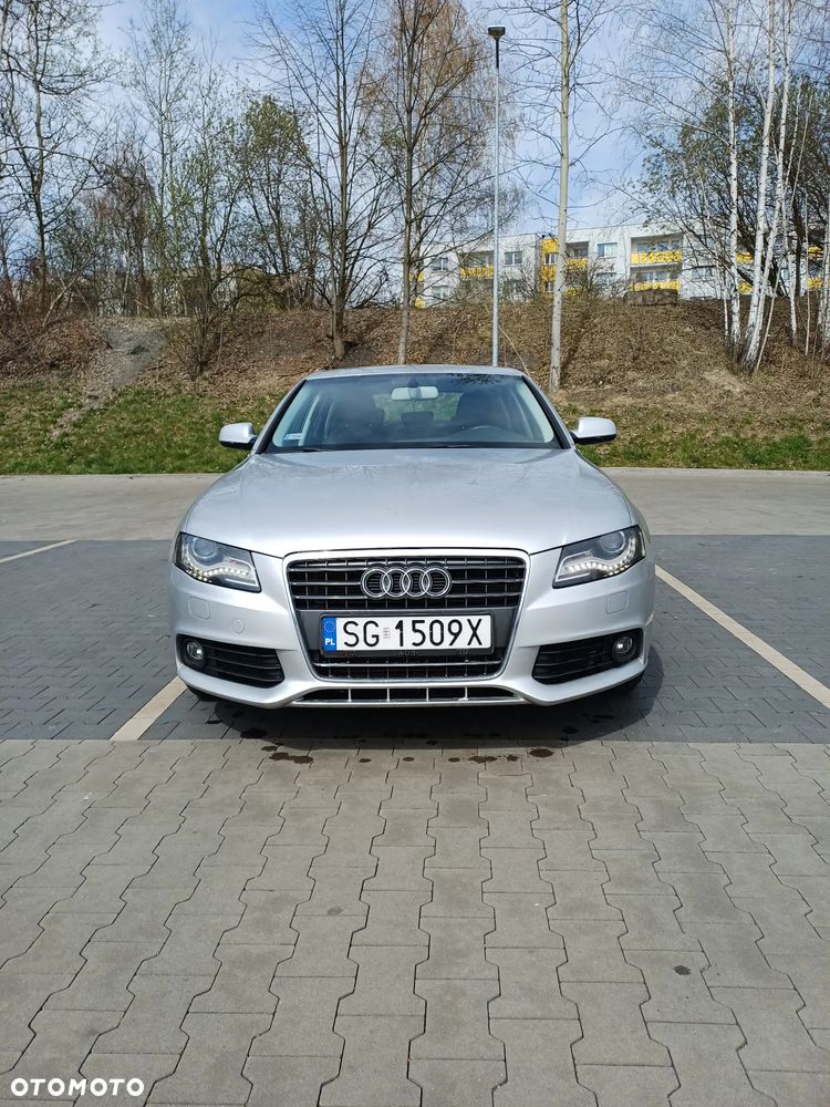 Audi A4 Limousine - 1