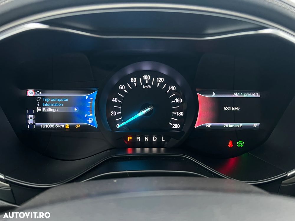 Ford Mondeo 2.0 HEV Vignale - 22