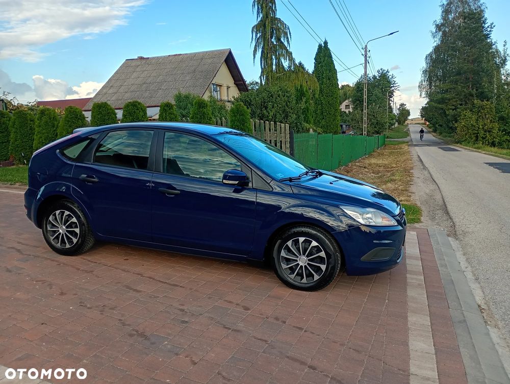 Ford Focus 1.6 Ambiente - 1