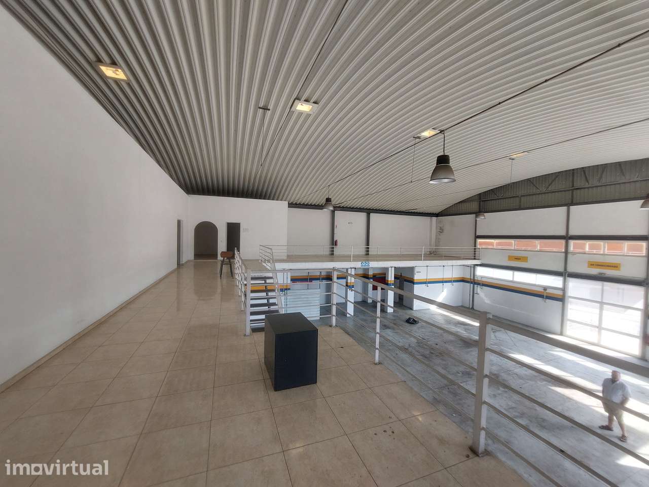 Imóvel Comercial em Lagoa com Estacionamento - Grande imagem: 4/5