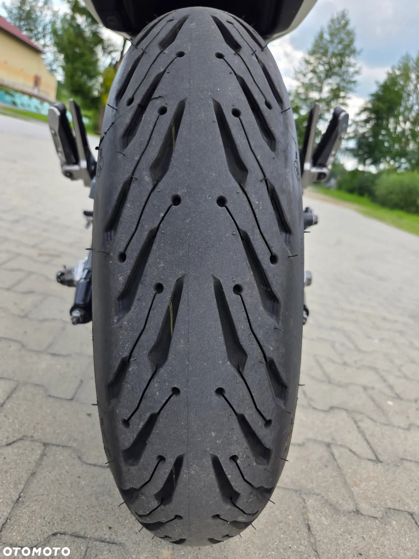 Kawasaki ER - 9