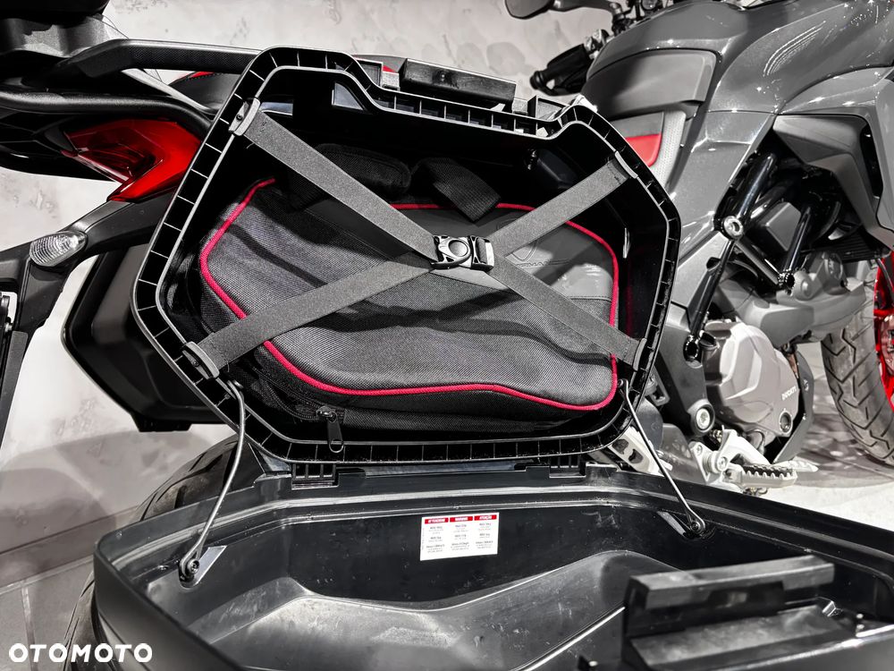 Ducati Multistrada - 16