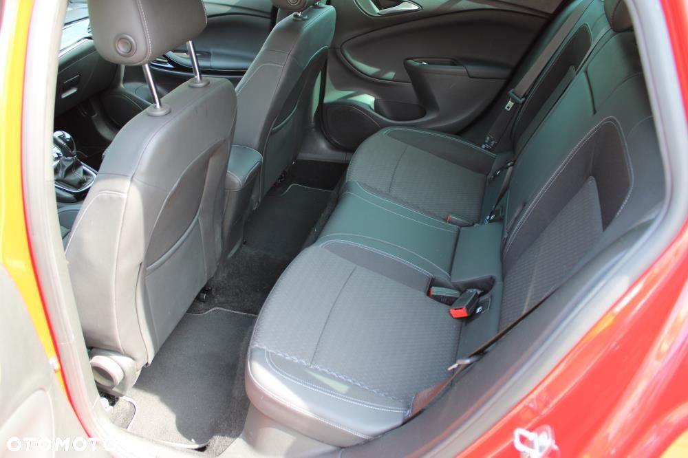 Opel Astra - 11