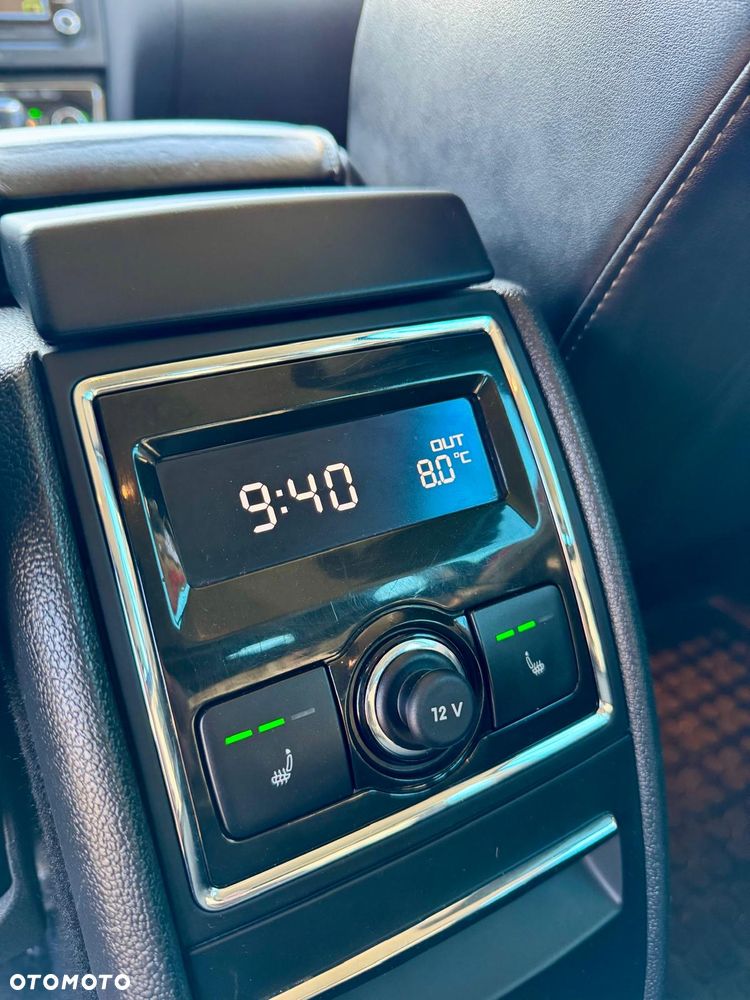 Skoda Superb 2.0 TDI DSG FAMILY - 11