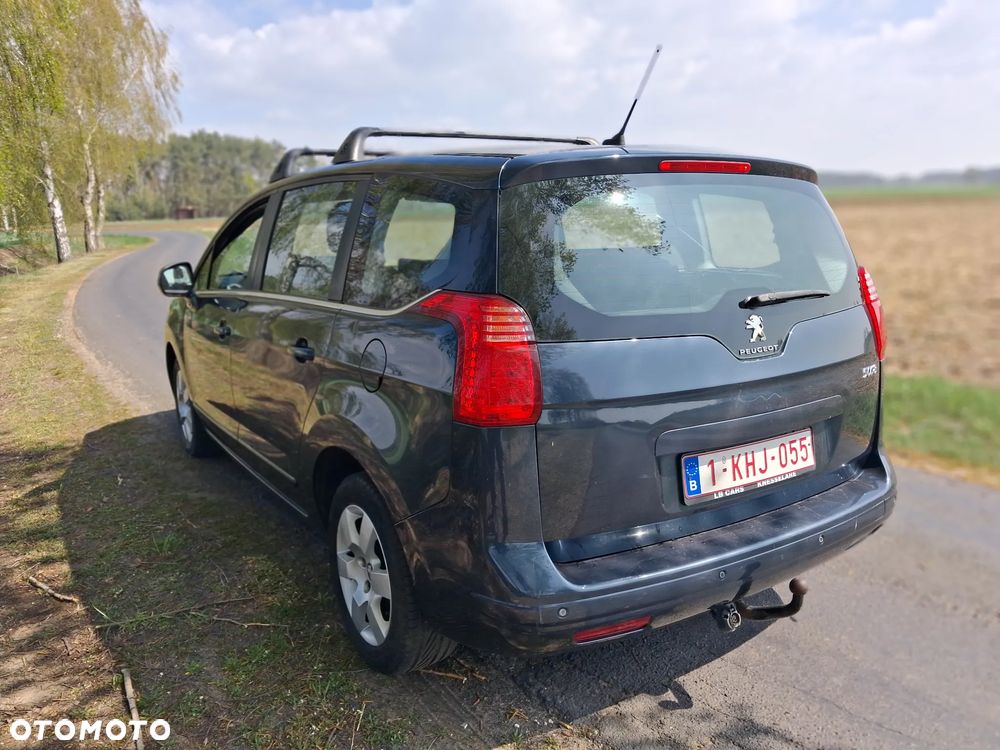 Peugeot 5008 HDI 115 Access - 11