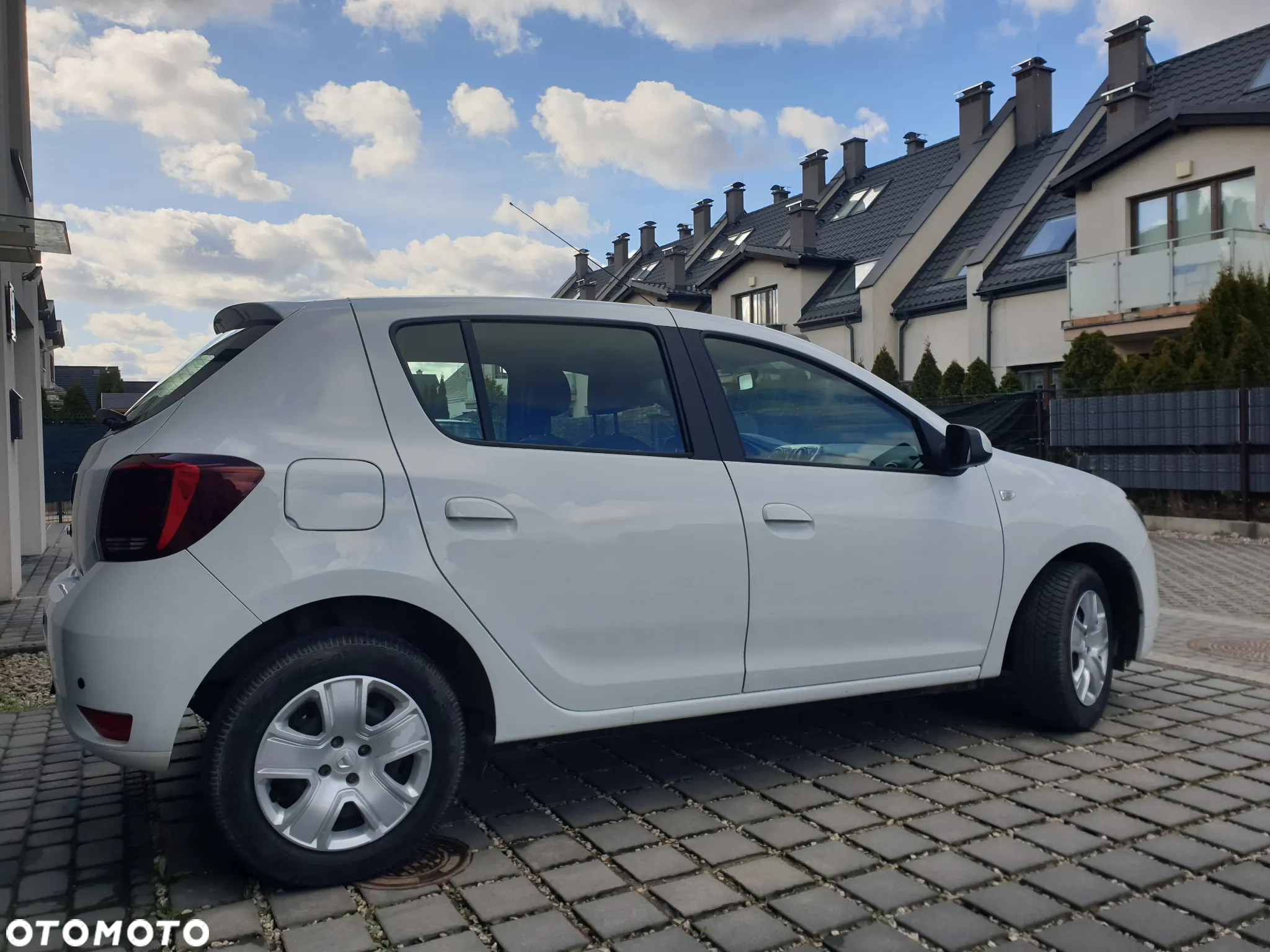 Dacia Sandero 1.0 SCe Laureate - 6