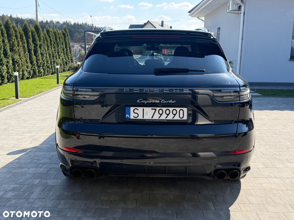Porsche Cayenne - 4