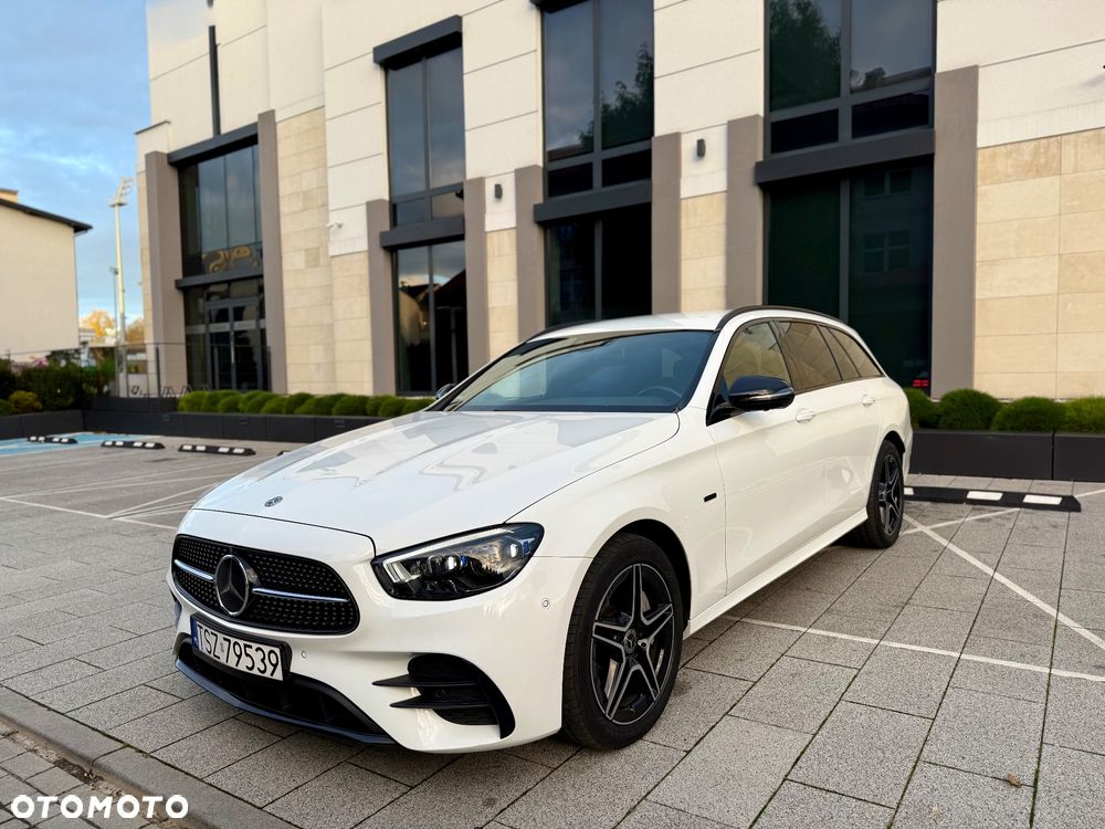 Mercedes-Benz Klasa E 300 de AMG - 11