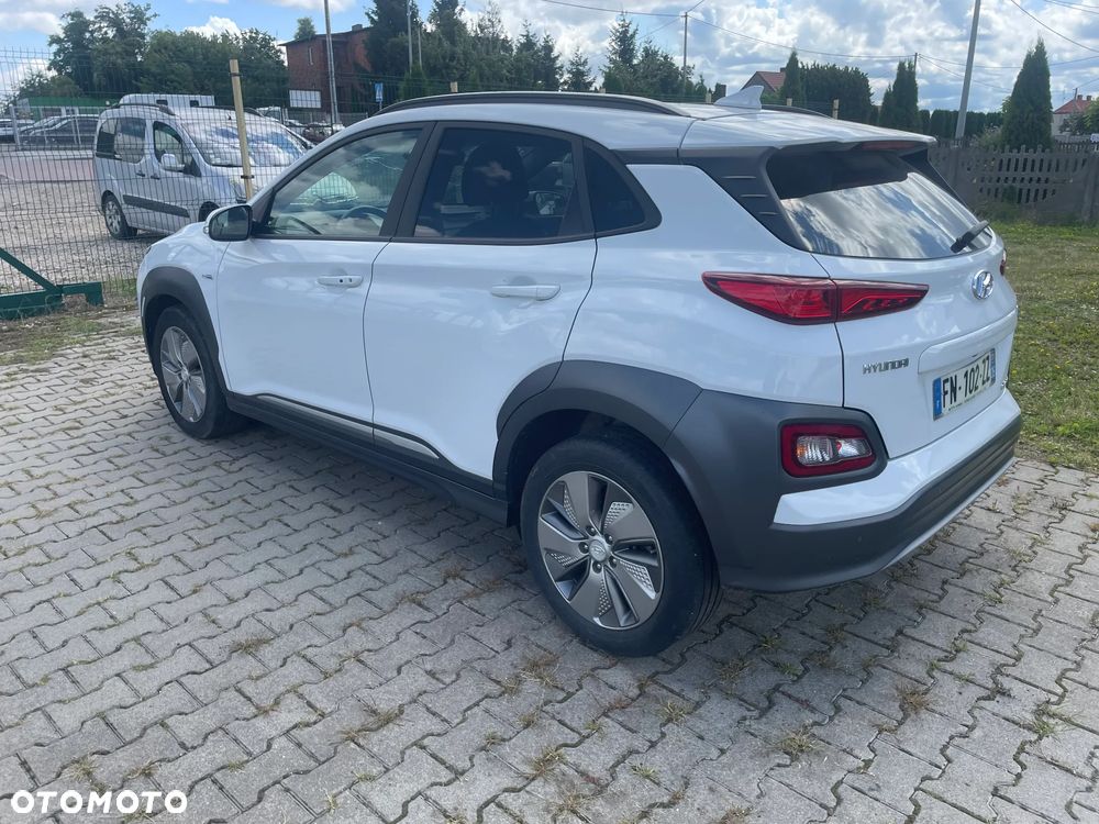 Hyundai Kona - 7