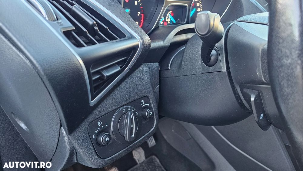 Ford Kuga 1.6 EcoBoost Start Stop 2WD Titanium - 25